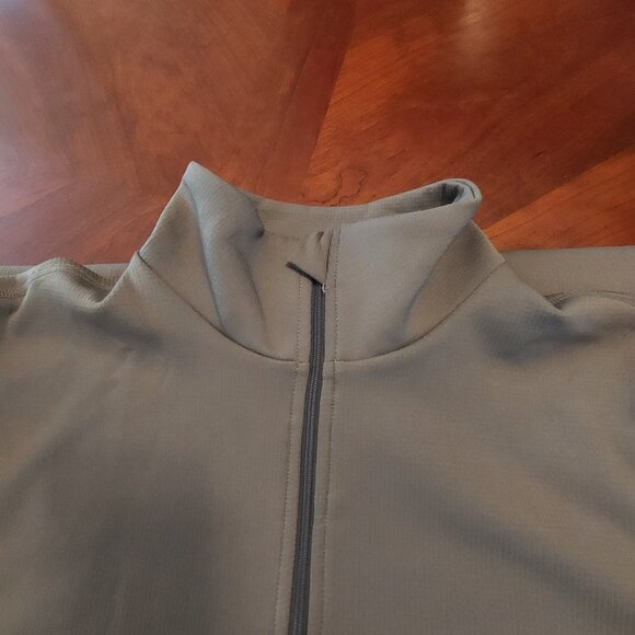 Men's Mountain Equipment Pull-On Sweater - Picture 3 of 11